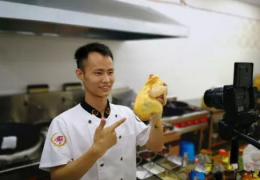 网红袁厨师,从网红到烹饪大师的蜕变之路